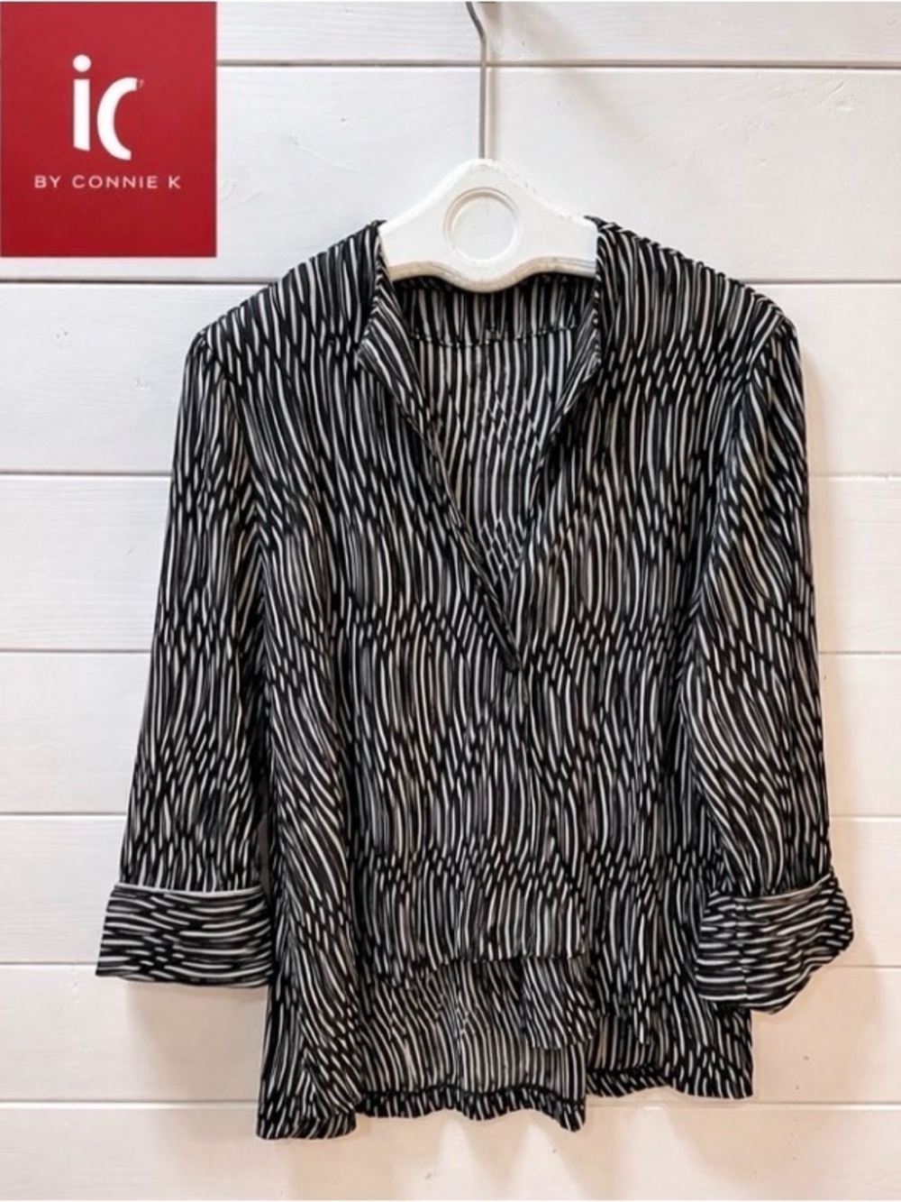 I.C. by CONNIE K Black & White Striped Blouse – XXL